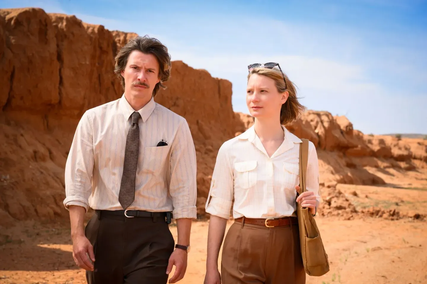 Xavier-Samuel-and-Mia-Wasikowska-Photo-credit-John-Platt111.webp