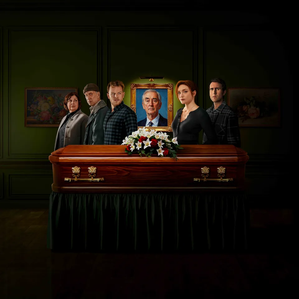 085_FAMILYFORTUNE_12Kx12K_LR_wip5_simple.jpg